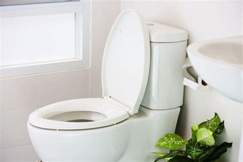 how to get fake tan off white toilet seat